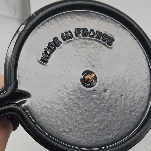 Staub Forest Green Cast Iron Teapot - Picture 4 of 4